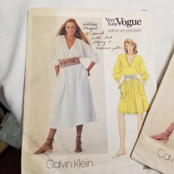 Pair of vintage Very Easy Vogue #2891 Calvin Klein patterns. Pat010 - Picture 3 of 6